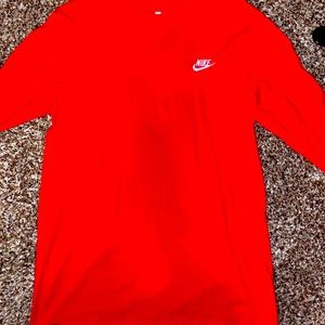 red nike long sleeve
